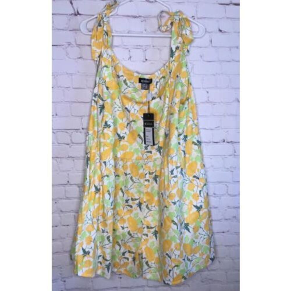Bright & Beautiful Women’s Plus Yellow Floral Jumpsuit Romper‎ Sz 14